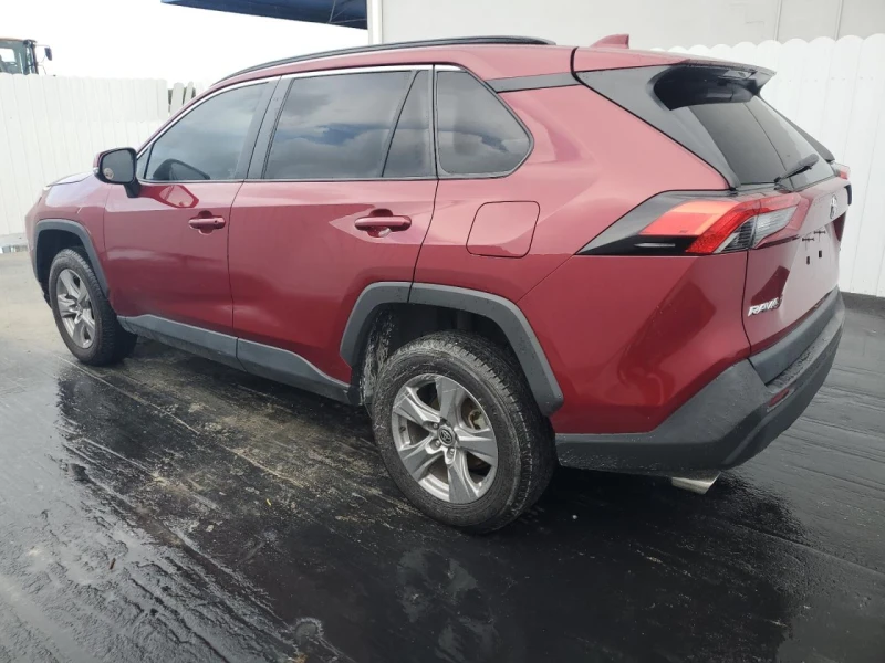 Toyota Rav4 XLE, снимка 2 - Автомобили и джипове - 48430000