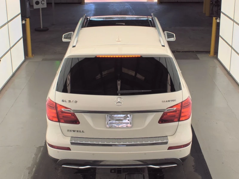 Mercedes-Benz GL 350 Дизел* 360* AUTOPARK* keyless* Blindspot* Multibea, снимка 3 - Автомобили и джипове - 52317824