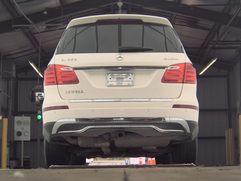 Mercedes-Benz GL 350 Дизел* 360* AUTOPARK* keyless* Blindspot* Multibea, снимка 12 - Автомобили и джипове - 52317824