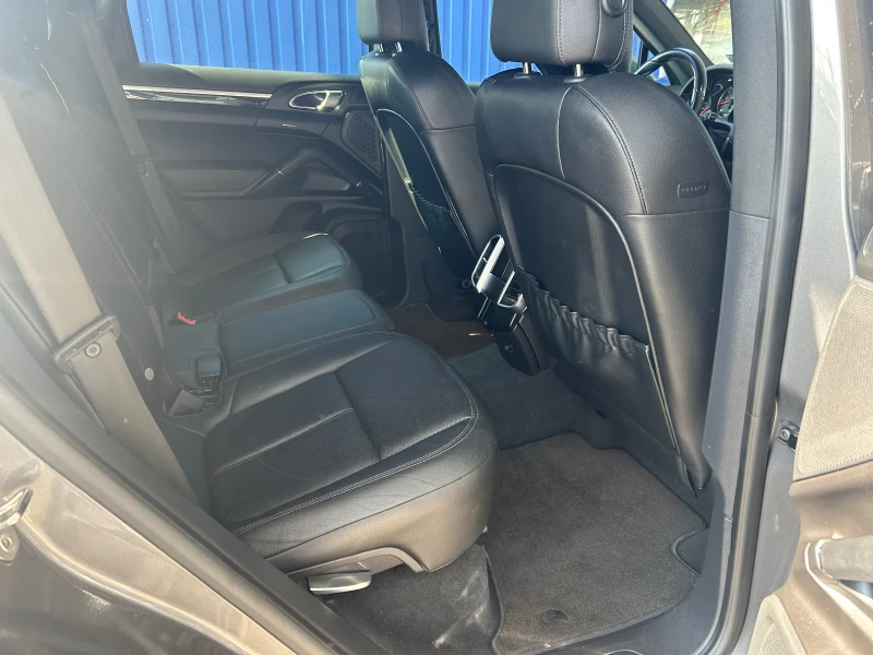 Porsche Cayenne, снимка 13 - Автомобили и джипове - 52498869