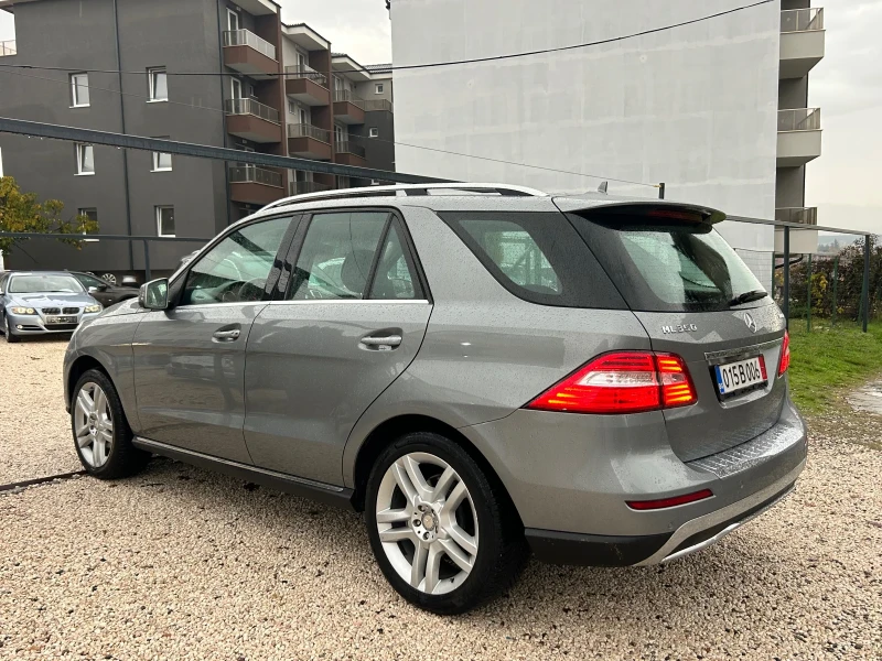 Mercedes-Benz ML 350 4 MATIC, снимка 4 - Автомобили и джипове - 52362402