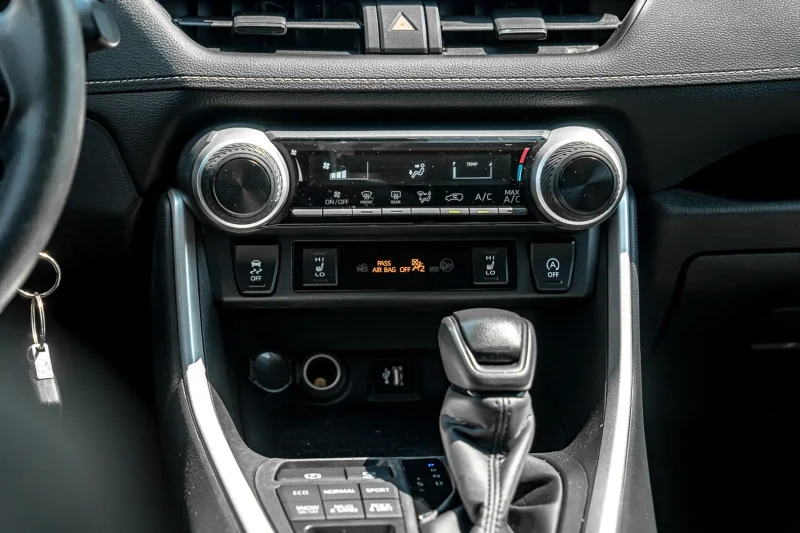 Toyota Rav4 HYBIRD, ПОДГРЕВИ, 4Х4, , снимка 9 - Автомобили и джипове - 52494278