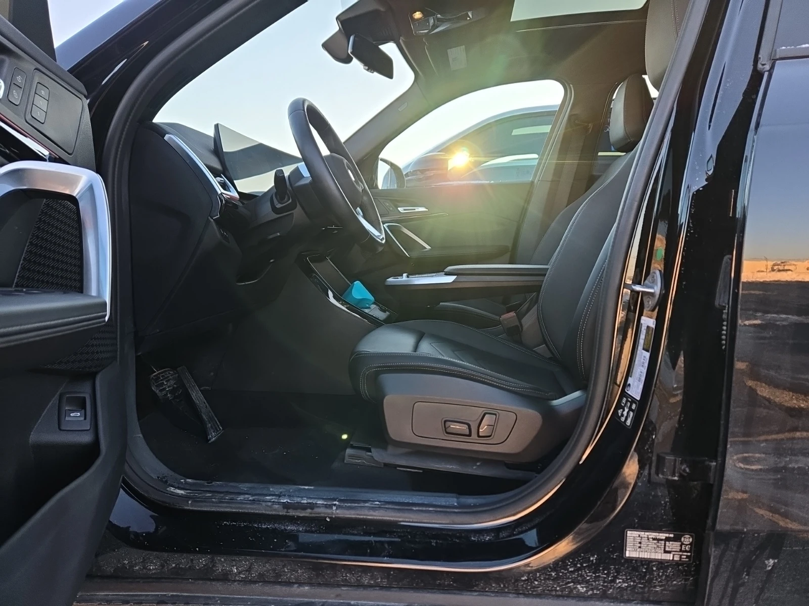 BMW X1 * XDRIVE28I * CARFAX * ПАНО * KEYLESS * ПОДГРЕВИ * - изображение 6