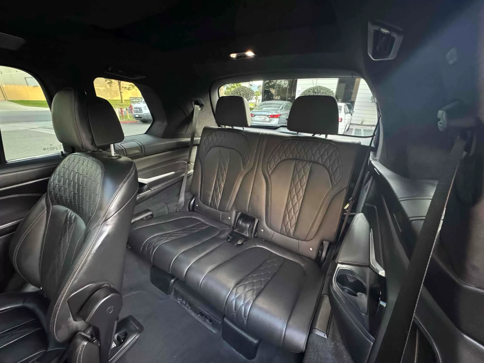 BMW X7 M60i, снимка 14 - Автомобили и джипове - 54031823