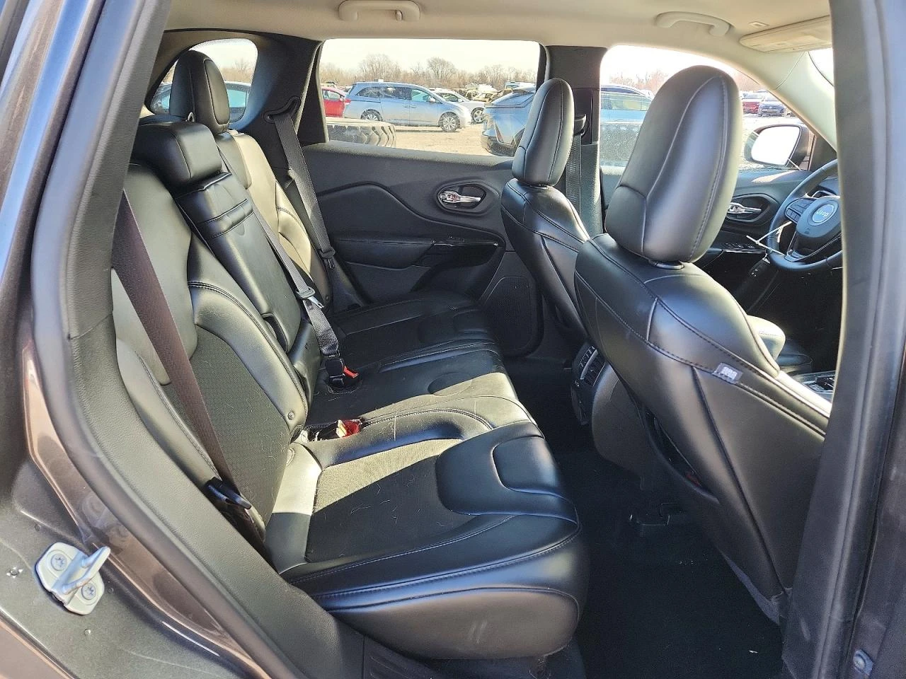 Jeep Cherokee 2.4l Latitude Plus* RWD, снимка 11 - Автомобили и джипове - 54272999