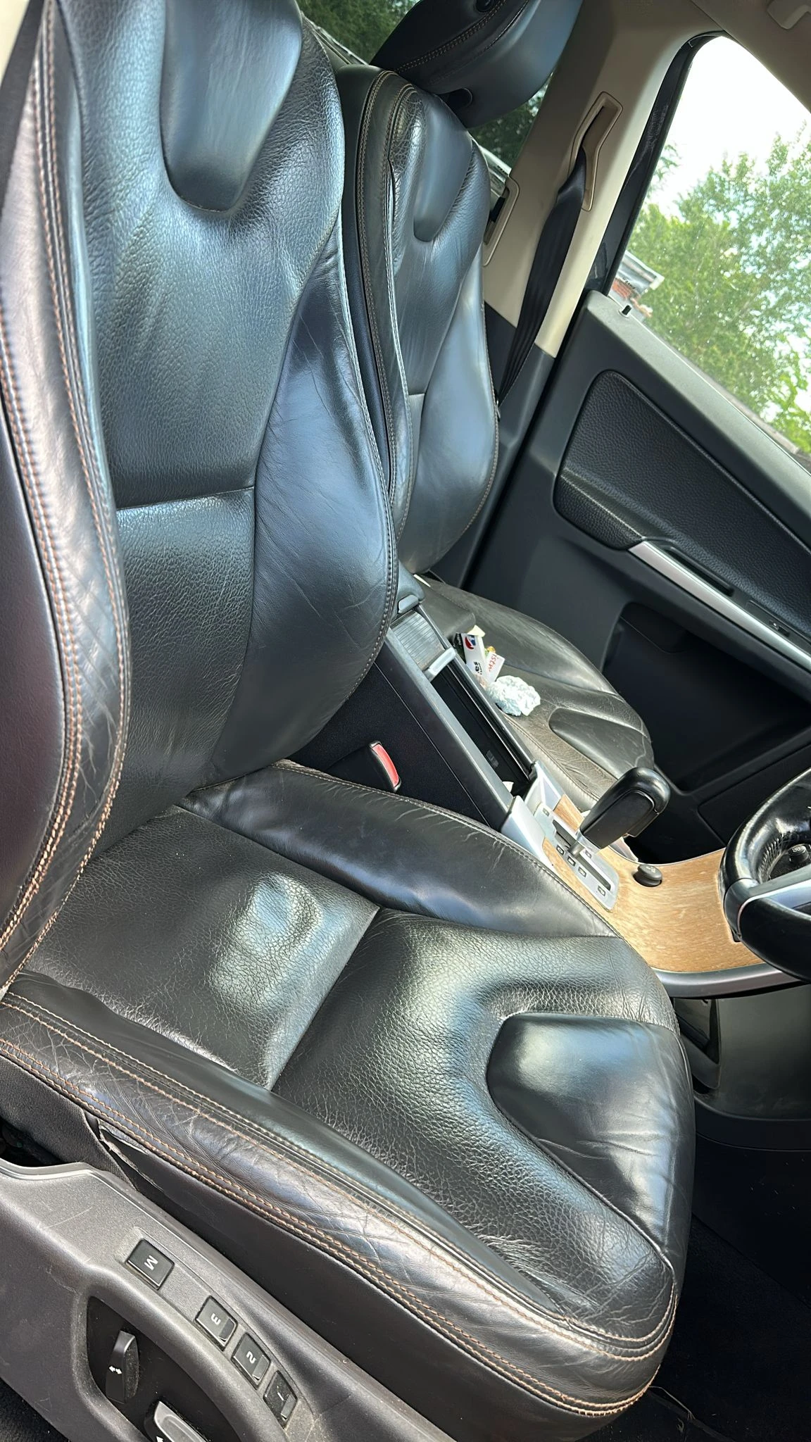Volvo XC60 auto 4x4, снимка 7 - Автомобили и джипове - 54685190