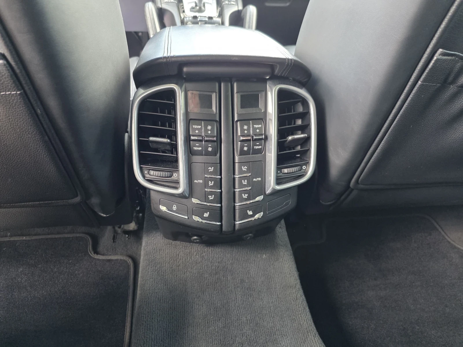 Porsche Cayenne S 4.2 V8 TDI/FULL LED/PANO/BOSE, снимка 9 - Автомобили и джипове - 54710721