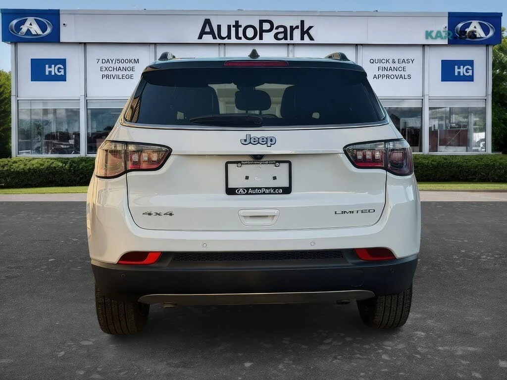Jeep Compass Limited* HeadUp* АвтоКредит* (ЦЕНА ДО БГ)* , снимка 2 - Автомобили и джипове - 54780193