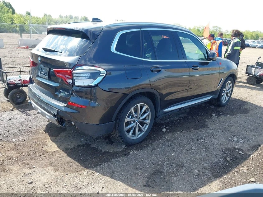 BMW X3 2.0l xDrive30I, снимка 4 - Автомобили и джипове - 54831384