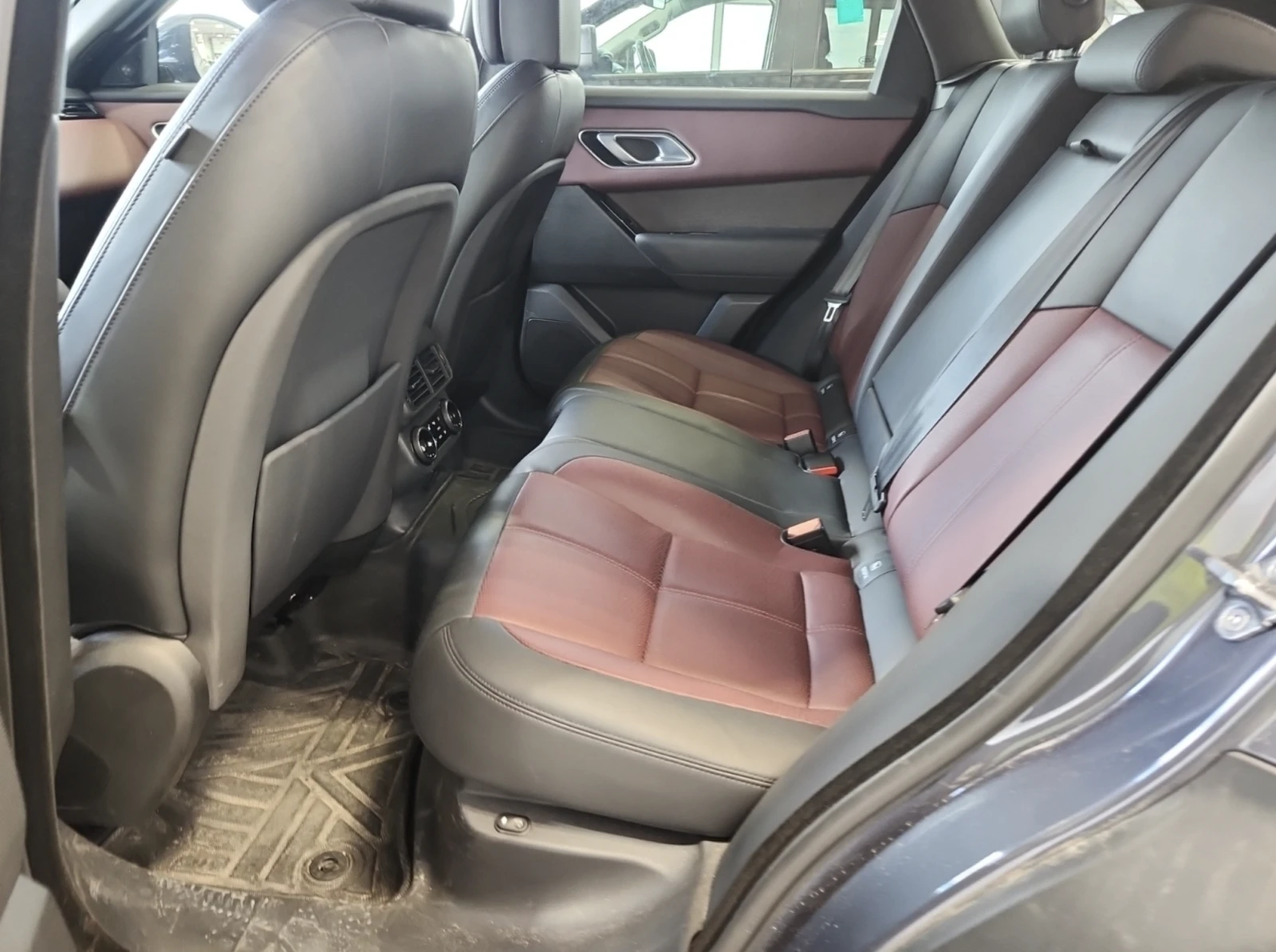 Land Rover Range Rover Velar 2024 Land Rover RANGE ROVER VELAR P400 DYNAMIC HSE, снимка 10 - Автомобили и джипове - 55009608