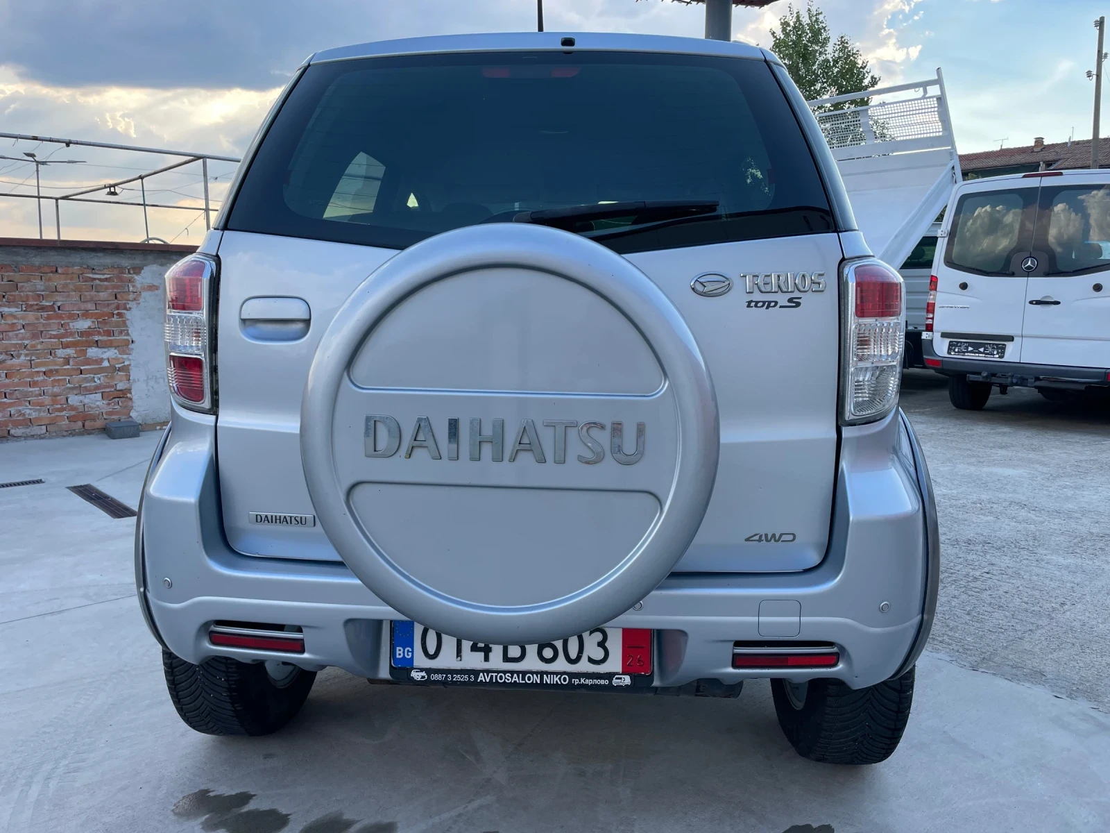 Daihatsu Terios 1.5//4x4//FACE//ГАЗ, снимка 5 - Автомобили и джипове - 55583369