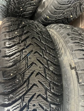 Гуми Зимни 215/70R16, снимка 3