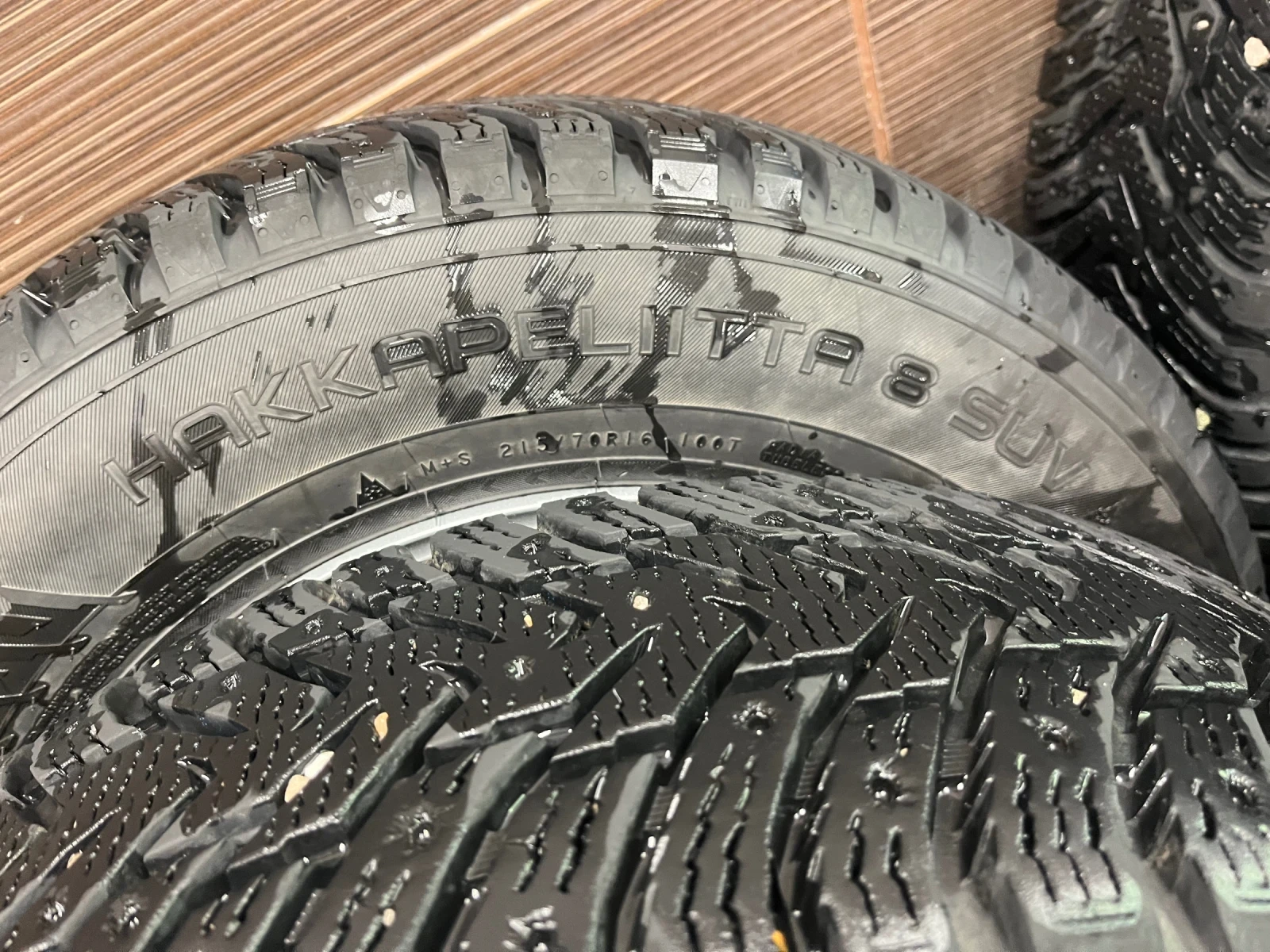 Гуми Зимни 215/70R16, снимка 7 - Гуми и джанти - 56656607