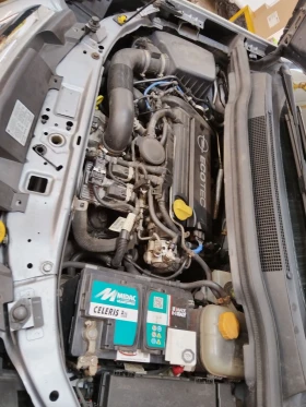 Opel Zafira, снимка 15