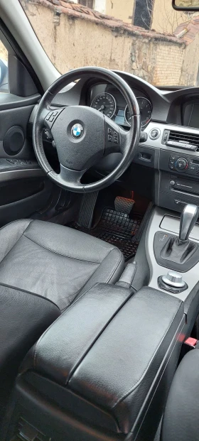 BMW 325 xi e91, снимка 11