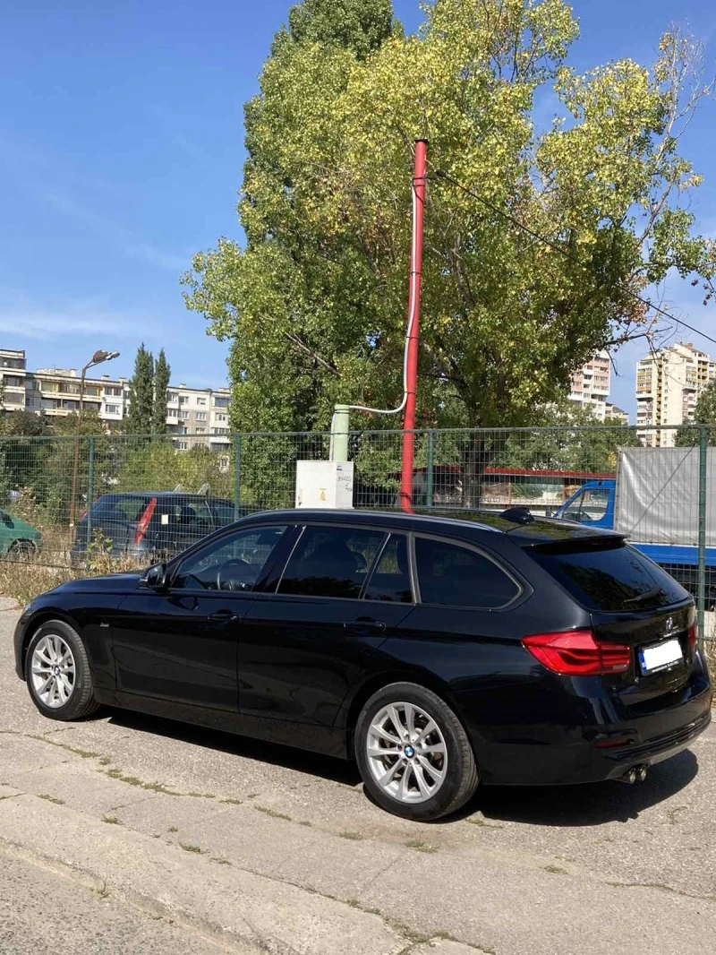 BMW 320 2.0 xDrive, снимка 13 - Автомобили и джипове - 46776194