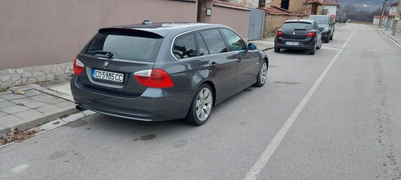 BMW 325 xi e91, снимка 4 - Автомобили и джипове - 47645637