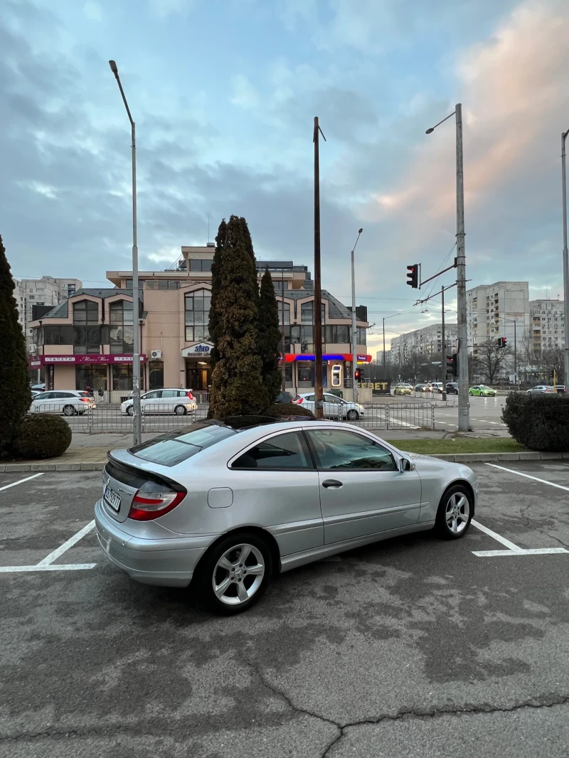 Mercedes-Benz C 200 Kompressor , снимка 7 - Автомобили и джипове - 48794444