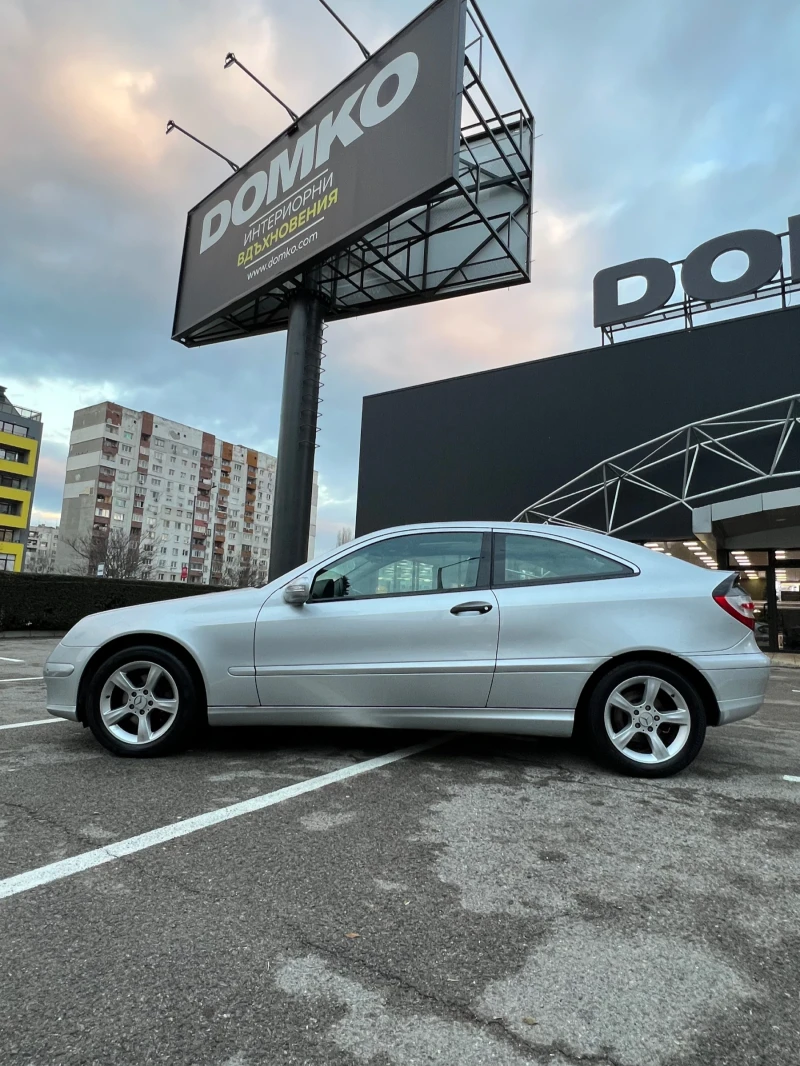 Mercedes-Benz C 200 Kompressor , снимка 11 - Автомобили и джипове - 48794444