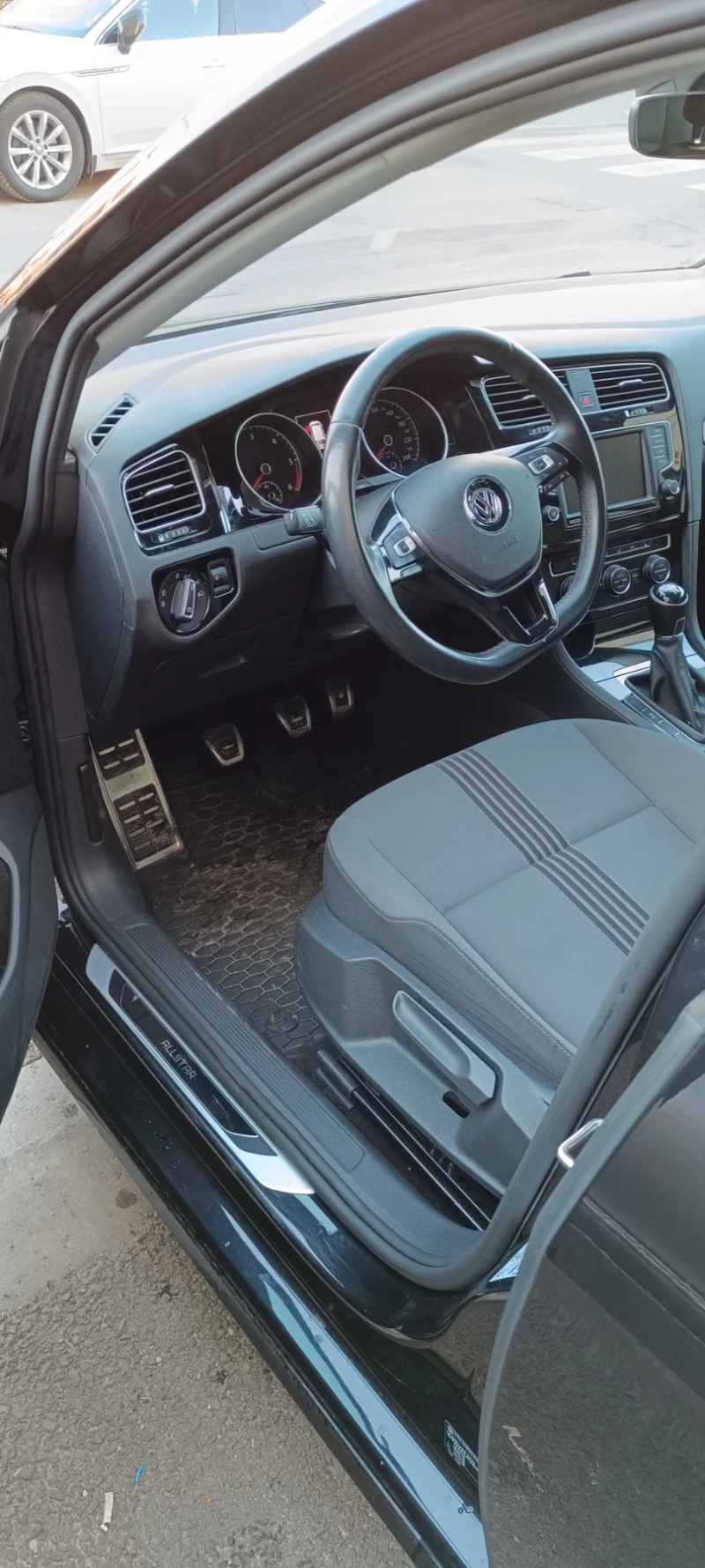 VW Golf Variant 2.0 TDI 150 ALLSTAR, снимка 8 - Автомобили и джипове - 49510831