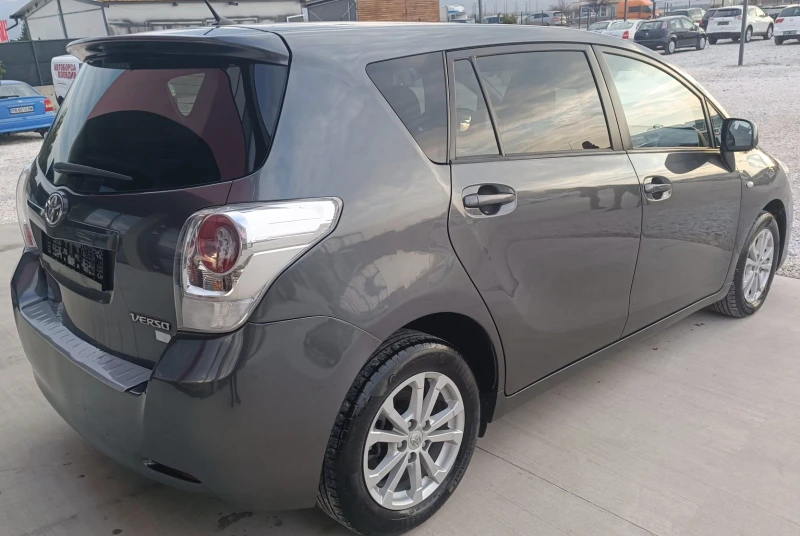 Toyota Verso 1.6 Valvematic, снимка 4 - Автомобили и джипове - 49117684