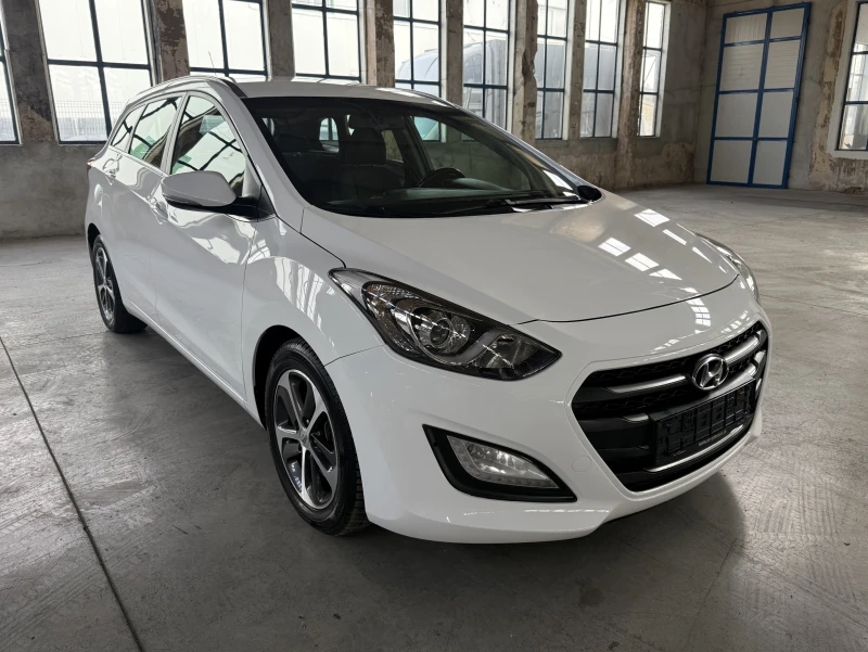 Hyundai I30 1.6CRDI EURO6;FACELIFT;NAVI;TUV, снимка 3 - Автомобили и джипове - 49263993