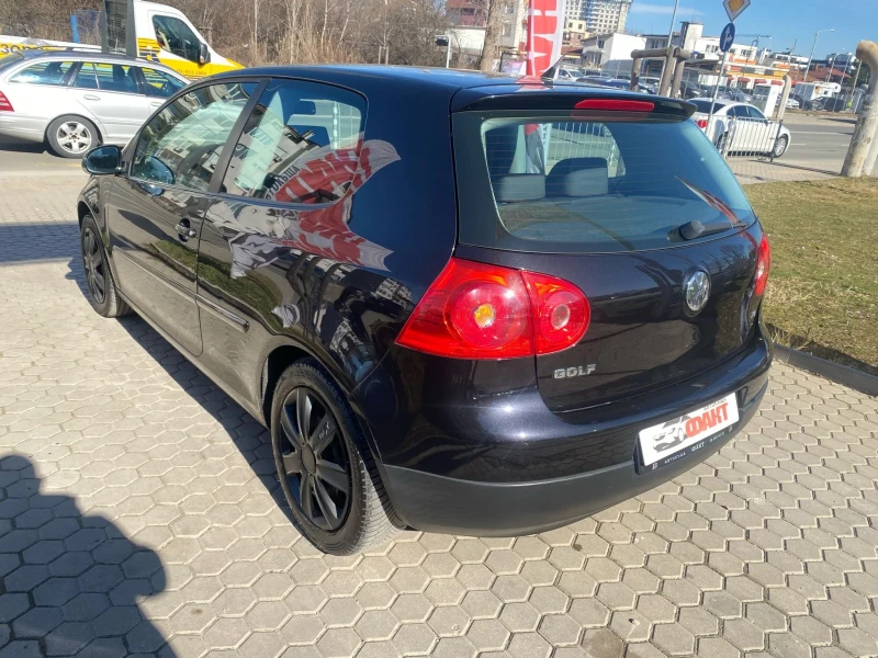 VW Golf 1.6i/KLIMA, снимка 6 - Автомобили и джипове - 49404624