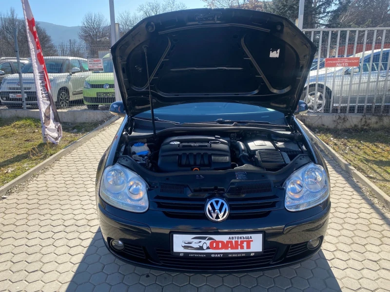 VW Golf 1.6i/KLIMA, снимка 14 - Автомобили и джипове - 49404624