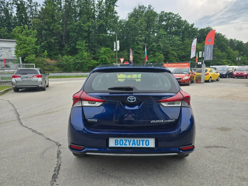 Toyota Auris 1.8HYBRID/N1/BI XENON/FULL, снимка 5 - Автомобили и джипове - 50567981