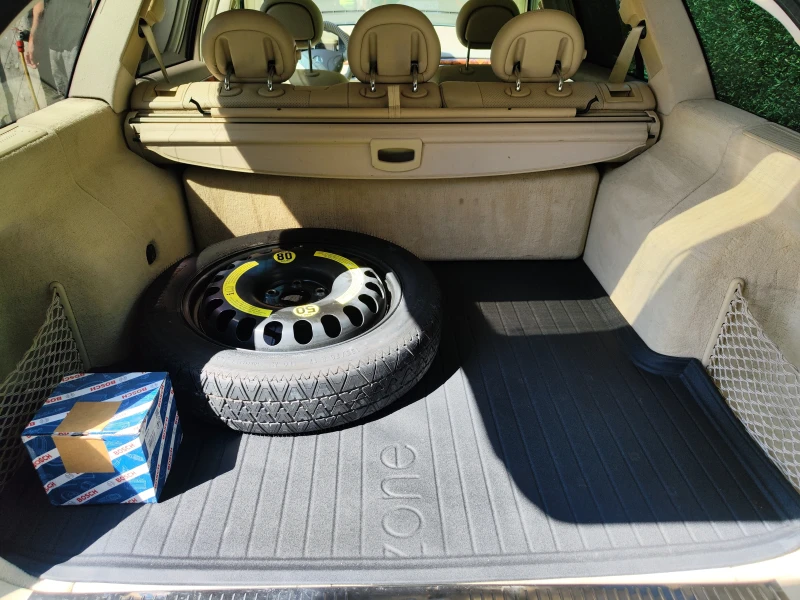 Mercedes-Benz E 240 Е 240 4 MATIC-LPG, снимка 8 - Автомобили и джипове - 51641894