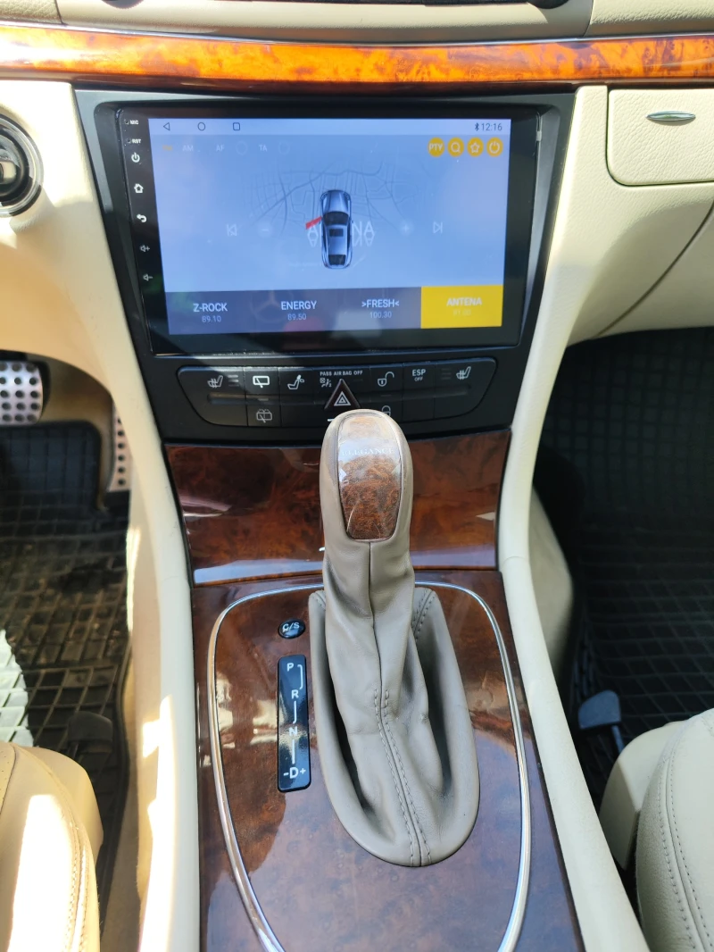 Mercedes-Benz E 240 Е 240 4 MATIC-LPG, снимка 5 - Автомобили и джипове - 51641894