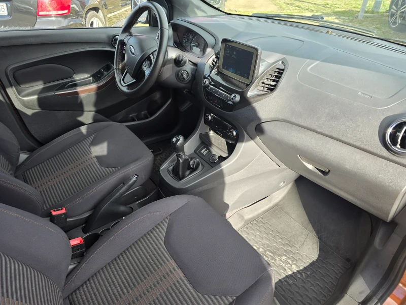 Ford Ka PLUS ACTIVE, снимка 10 - Автомобили и джипове - 52493355