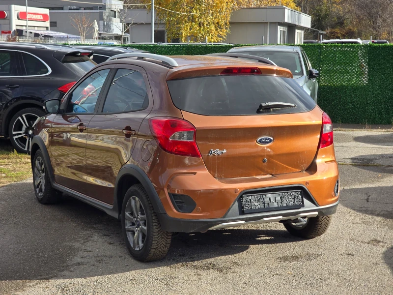 Ford Ka PLUS ACTIVE, снимка 6 - Автомобили и джипове - 52493355