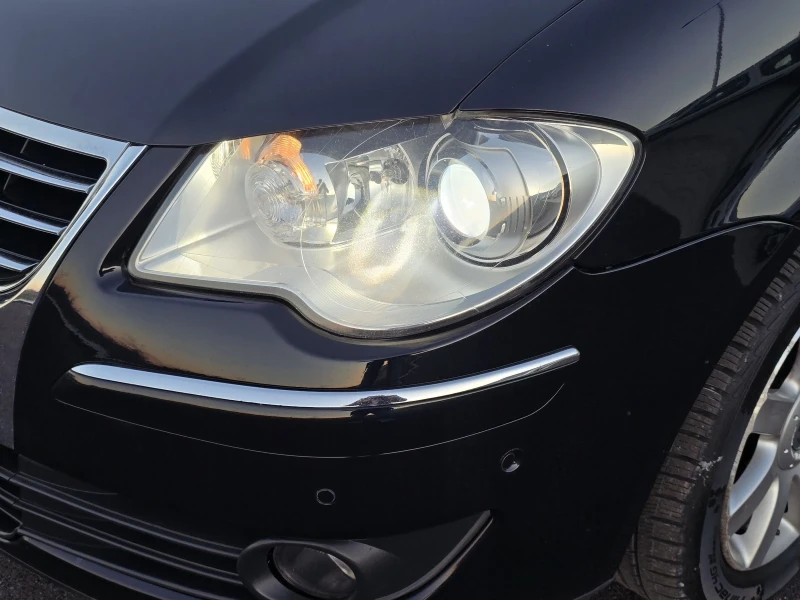VW Touran 2.0TDi/170КС/6+ 1/High-Lein/ХСЕНОН /НАВИ/ФУЛЛ, снимка 6 - Автомобили и джипове - 52775971