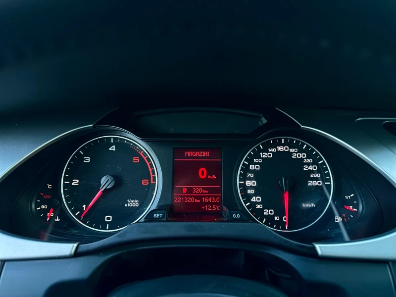 Audi A4 * Ръчка* Навигация* , снимка 13 - Автомобили и джипове - 53359188