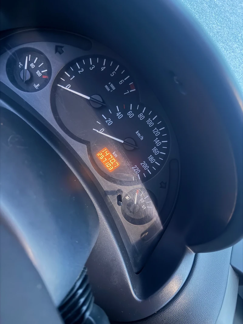 Opel Corsa 1.2, снимка 8 - Автомобили и джипове - 53527814