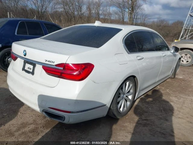 BMW 740 I * ЦЕНА ДО БЪЛГАРИЯ* (CARFAX)АВТО КРЕДИТ, снимка 4 - Автомобили и джипове - 49543924