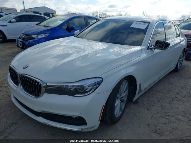 BMW 740 I * ЦЕНА ДО БЪЛГАРИЯ* (CARFAX)АВТО КРЕДИТ, снимка 2 - Автомобили и джипове - 49543924