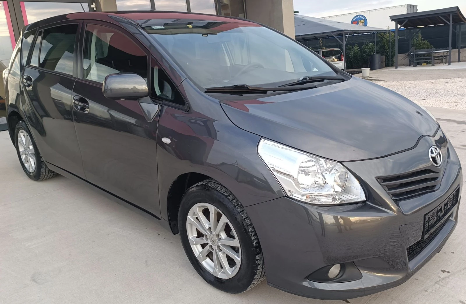 Toyota Verso 1.6 Valvematic - изображение 3