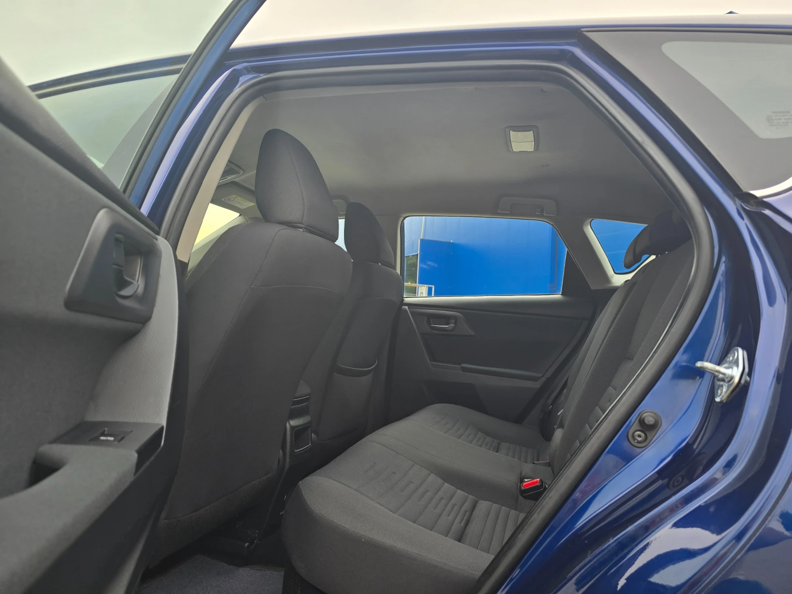 Toyota Auris 1.8HYBRID/N1/BI XENON/FULL | Mobile.bg — изображение 11