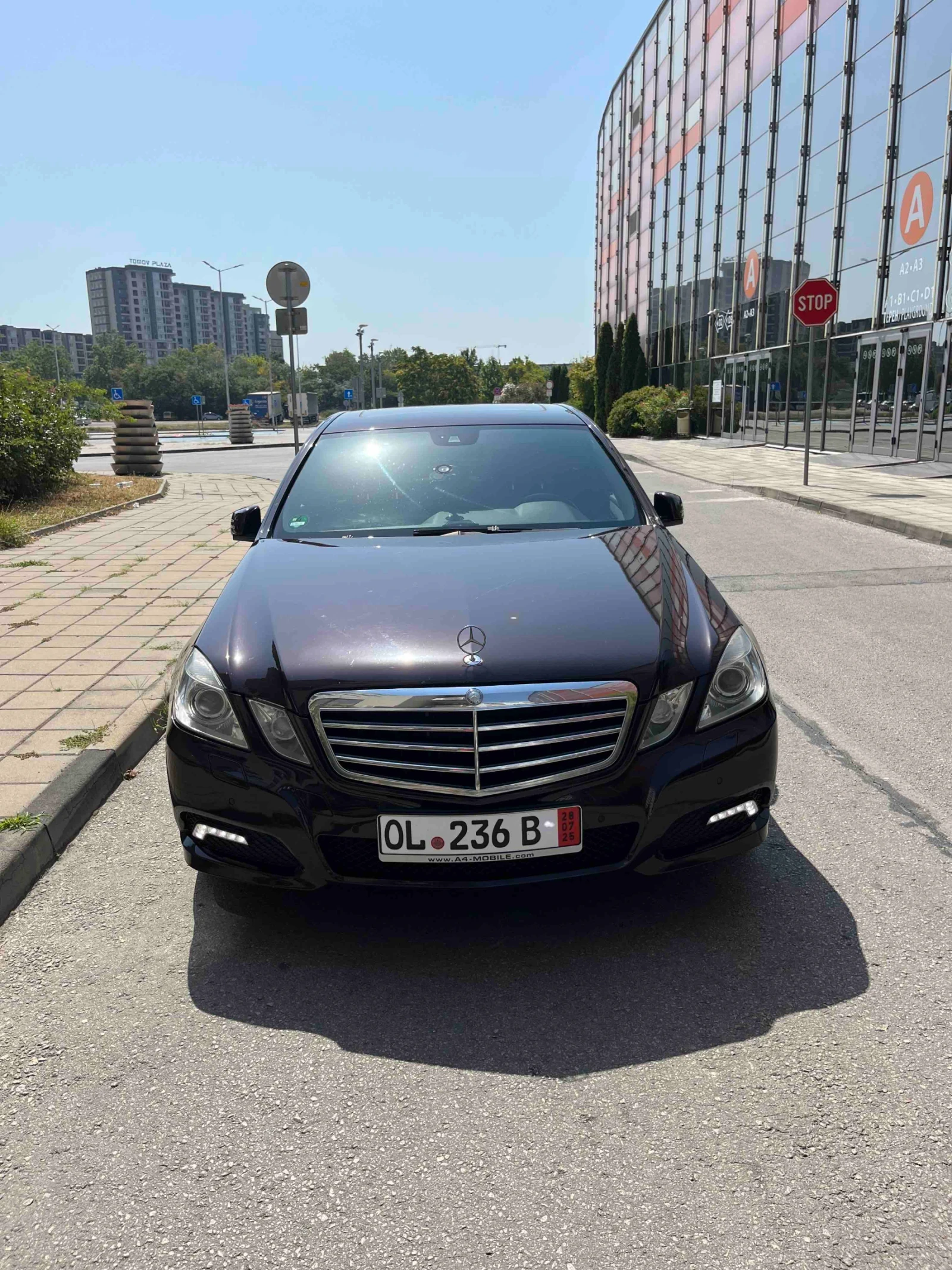 Mercedes-Benz E 220 Топ! Avantgarde, би- ксенон, кожа, подгрев  - изображение 7