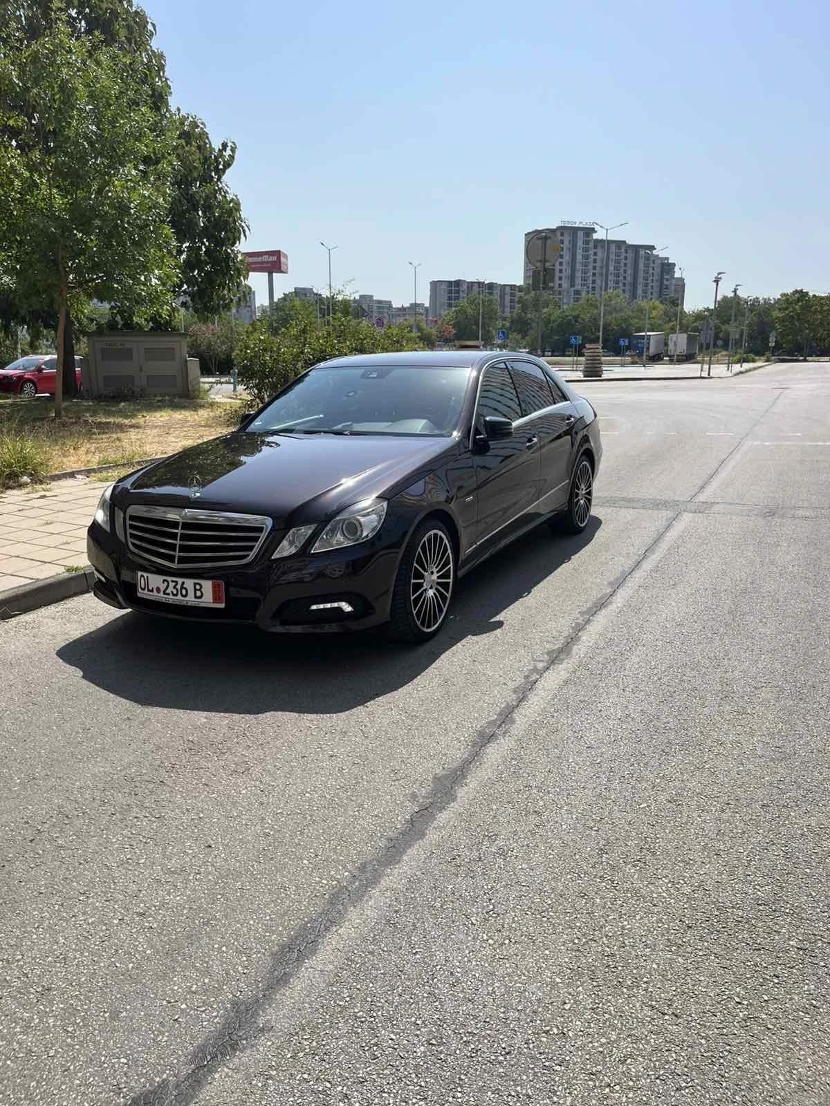 Mercedes-Benz E 220 Топ! Avantgarde, би- ксенон, кожа, подгрев  - изображение 6