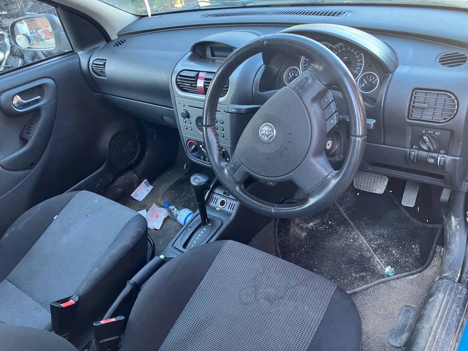 Opel Corsa 1.4i автомат клима - изображение 4