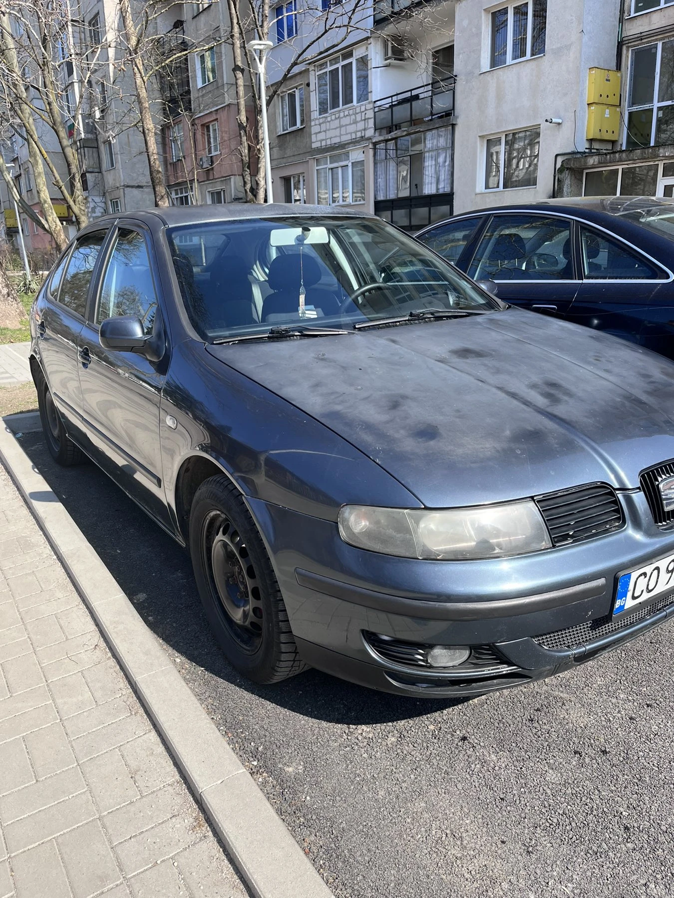 Seat Leon 1.9 TDI, снимка 15 - Автомобили и джипове - 53884536