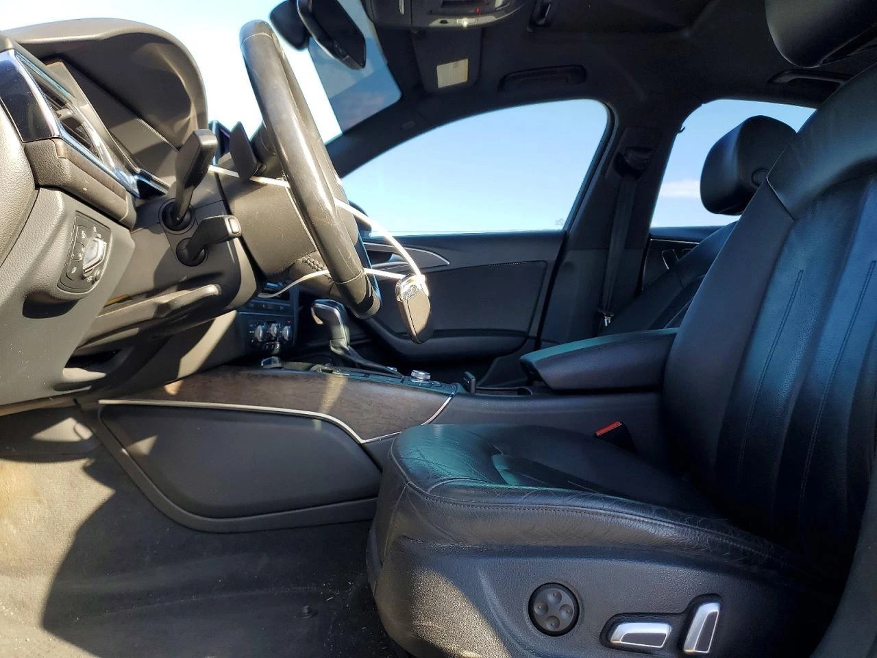 Audi A6 * KEYLESS* КАМЕРА* КОЖА* ПОДГРЕВ* , снимка 8 - Автомобили и джипове - 53894066