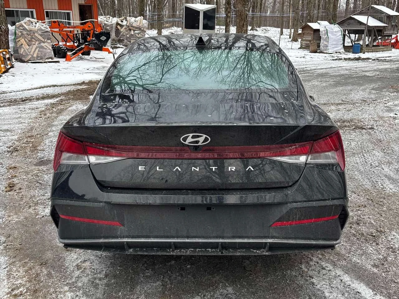 Hyundai Elantra  Preferred /ПОДГРЕВИ / КАМЕРА , снимка 4 - Автомобили и джипове - 54025555