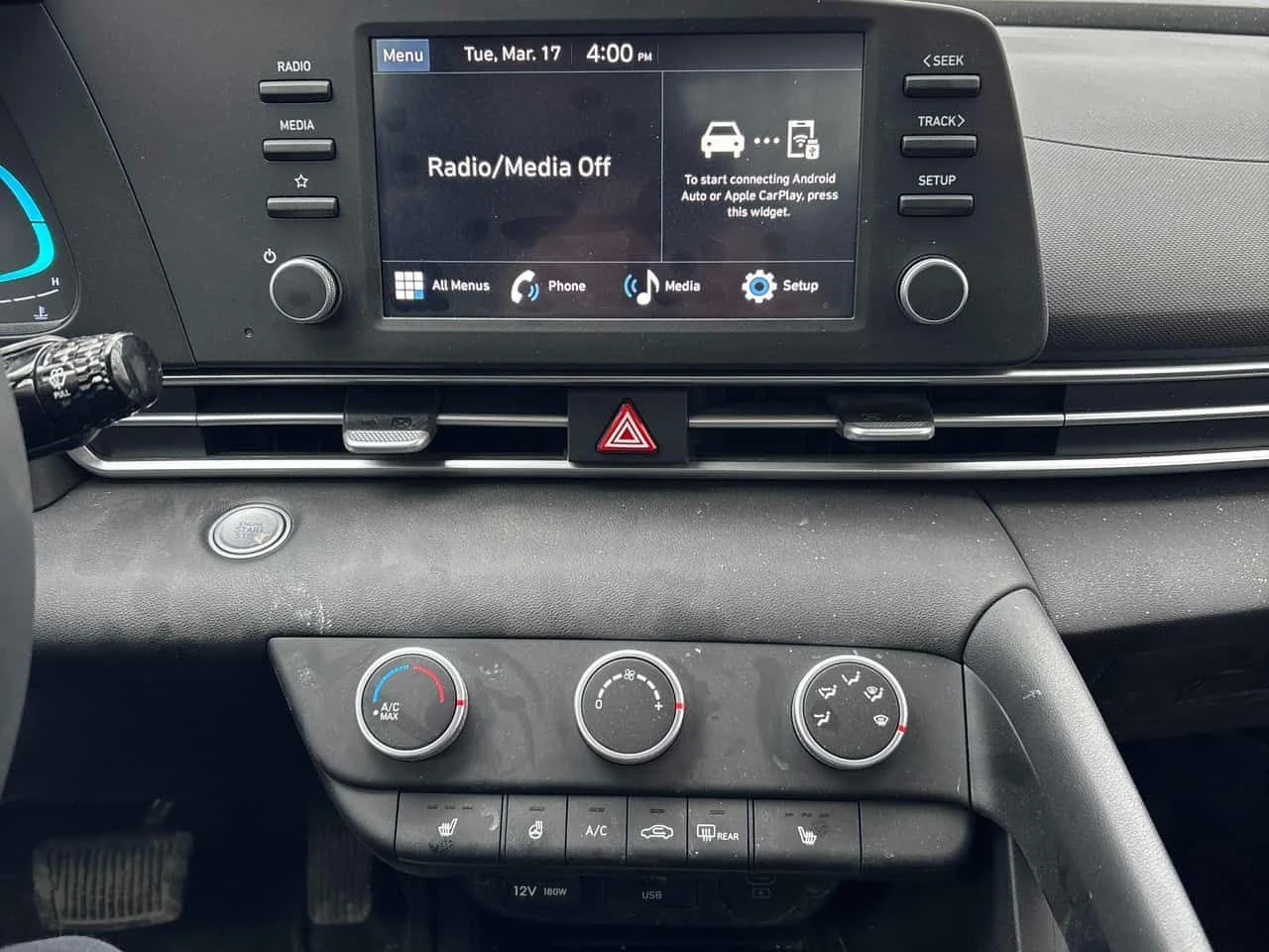 Hyundai Elantra  Preferred /ПОДГРЕВИ / КАМЕРА , снимка 9 - Автомобили и джипове - 54025555