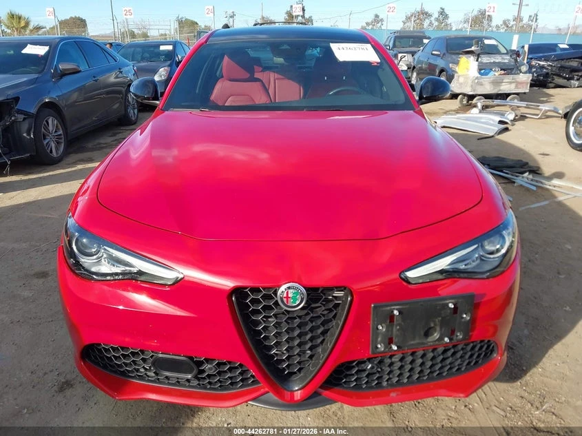 Alfa Romeo Giulia 2023 ALFA ROMEO GIULIA VELOCE RWD, снимка 2 - Автомобили и джипове - 54162491