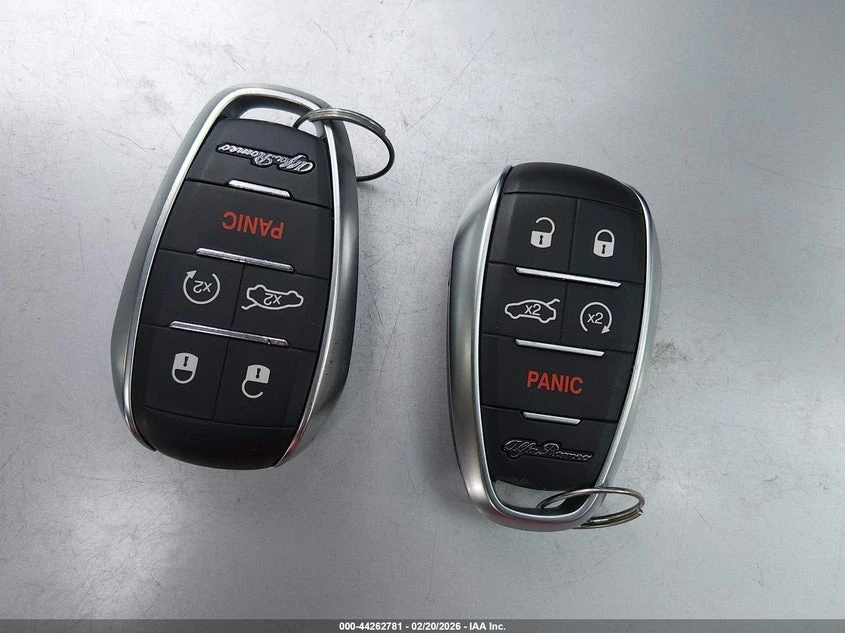 Alfa Romeo Giulia 2023 ALFA ROMEO GIULIA VELOCE RWD, снимка 12 - Автомобили и джипове - 54162491