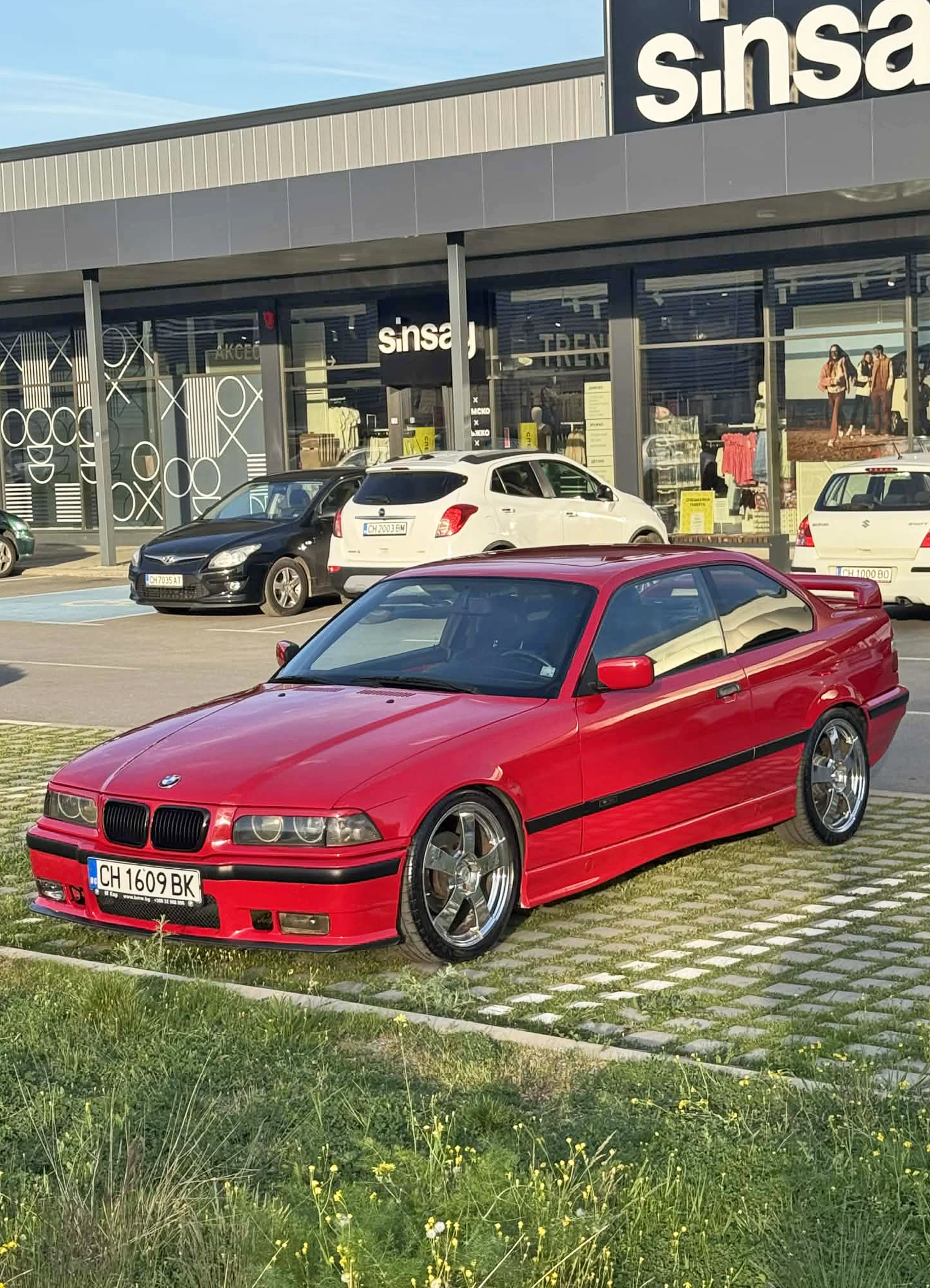 BMW 318 is